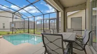 private pool/communal pool/games room/themed bedrooms - Huvilat