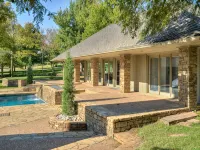 Resort living in Edmond with pool & tennis court! - Pools