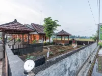 Villa Tenjo Gunung Hotels in Ciemas