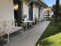 International Rooms & Apartments - Condos