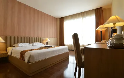Istana Hotel