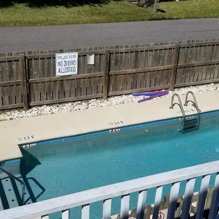 Island House D : Stylish Updated Townhome - Steps to the Beach w/ Pool!