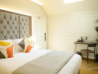 Walton View Hotel