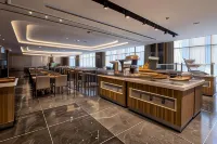 Hotel Giralda Center