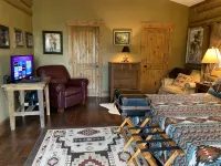 Mountainside Luxurious/Rustic Log Home~Majestic Views~Prime Location - Hytter