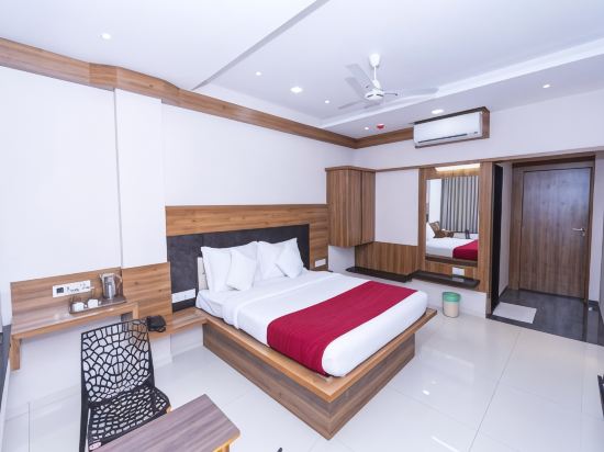 Hotel Chiranjeevi Kolhapur