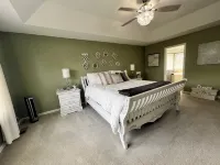 Spacious 4-bedroom house with fitness room one mile from Geist - Fishers - Homestays