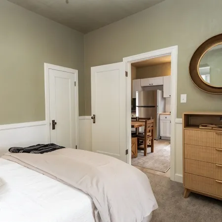 Charming 2-Bedroom House in Uptown Butte