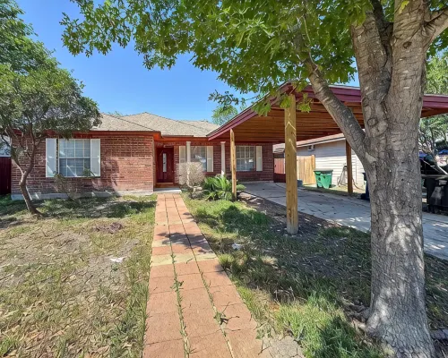Spacious 4Br/2BA Near Amazing Restaurants, Riverwalk, Alamo, Missions & Downtown Hotels near Mission Espada
