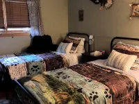 Wilderness Retreat - 12 acres near Munising Hotels in Munising Township