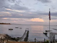 Come and enjoy our Boothbay Cottage - balcony