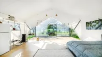 Seocheon Paintree Glamping - С бассейном