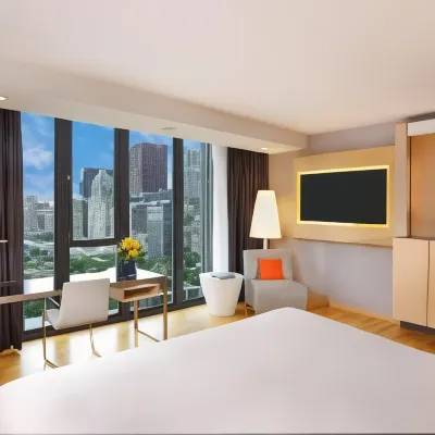 Radisson Blu Aqua Hotel, Chicago Отели рядом с достопримечательностью «Станция метро Millennium»