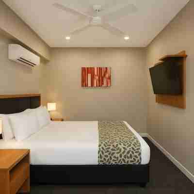 Ela Beach Hotel & Apartments Rooms