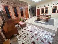 MonaMary House Syariah - Pensions