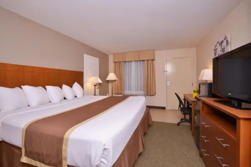Quality Inn & Suites - 2-Star