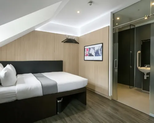 The Z Hotel Victoria Hotels near Victoria