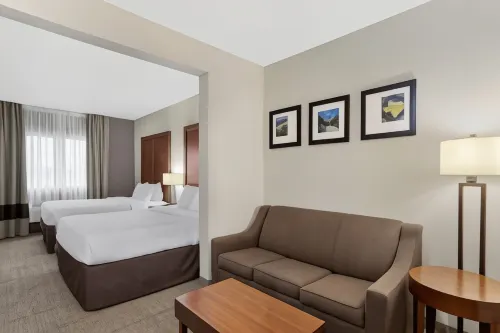 Comfort Suites