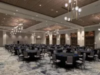 DoubleTree by Hilton Battle Creek - Lemmikkieläimet sallittu