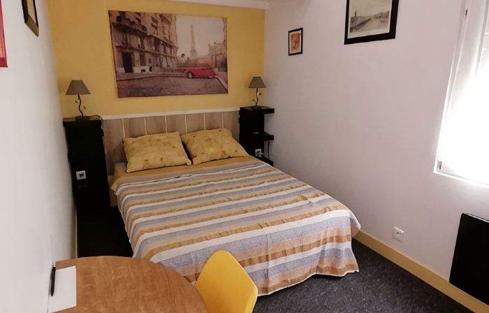 Maison Antony, Air-Conditioned, Free Parking