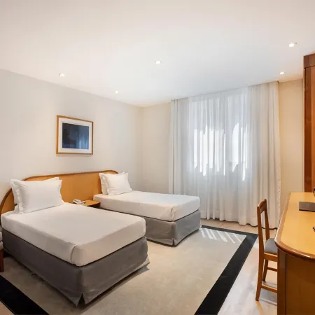 Windsor Guanabara Hotel Отели рядом с достопримечательностью «Эскадариа Селарон»