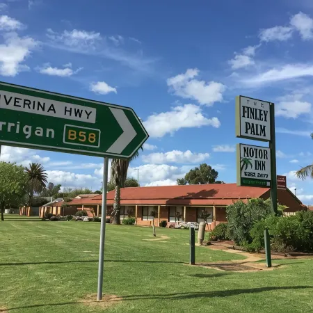 The Finley Palm Motor Inn