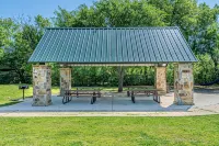 Spacious 5-bedroom bungalow in charming McKinney with huge parking space - 4-نجوم