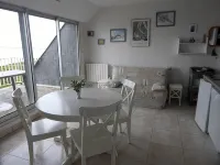 2-star sea view apartment in Kervoyal - 2 tähden
