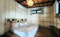 Baan Mai Kradan Hostel Chiang Rai - Hostels