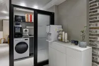 Unit M Hostel - Hostels