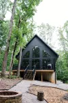 Gorgeous new 3 bdr house right by entrance to Dale Hollow Lake State Resort Park