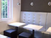 Hotel Vossius Vondelpark Hotels near VondelCS