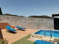 Wonderful Typical Canarian House with Outdoor Pool and Wifi in the Mountains. - مسبح