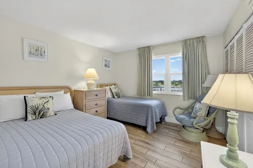 Oceanfront 2Br Condo w/ Private Balcony at Paradise Beach Club, Unit 341 - Wi-Fi