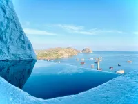 Loccal Collection Hotel Komodo - Romantic