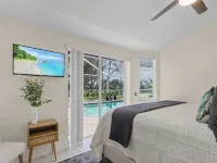 Waterview! 5 bdrms! 10 minutes to Fort Myers Beach 이오나 호텔