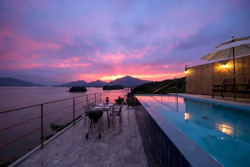 Sacheon Baum House Pool Villa - Pools