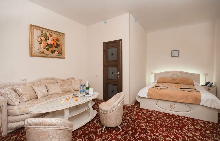 Hotel Tria