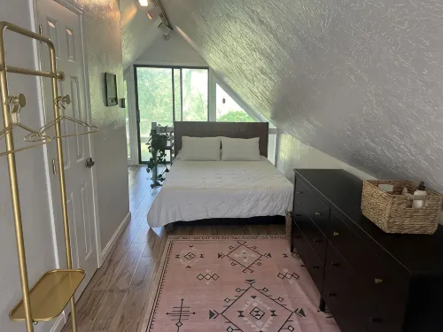 Urban Nature Retreat/Broad Ripple/Restaurants/Kayaks! - Bungalow