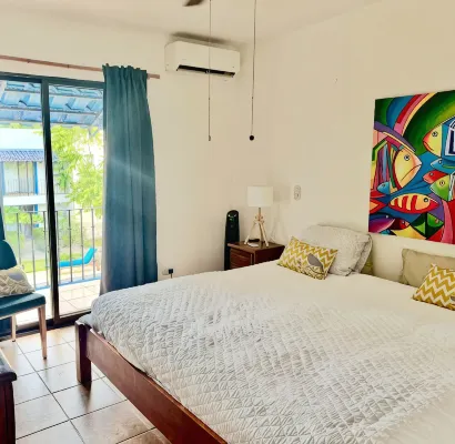 Cute 2bdrm Condo - Across from the beach