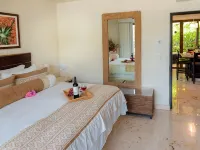 Beachfront Condo with Ocean Views, Washer/dryer, 2 pools - 民宿