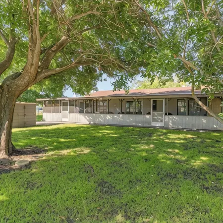 3 Bdrms 2 Bath Home Close to the Melbourne Airport!