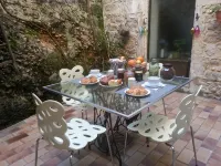 Chambres d'Hôtes Lou Calvari - Bed and Breakfasts