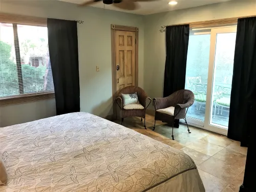 Amazing Location in Beautiful Blue Mountain Beach.  75 Yards from the Sand... - Badekar