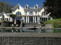 Gorgeous Hudson River Estate-with Pool and Winter Jacuzzi - Wifi