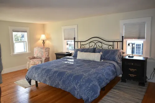 In-Town Kennebunk - Walk to Cafes/Restaurants/Shops, Beaches Minutes Away - 2-Star