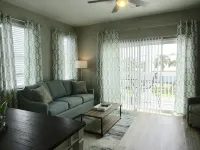 New Construction, Pet Friendly, Stay & Play Sports TravelCovered Parking - 4つ星