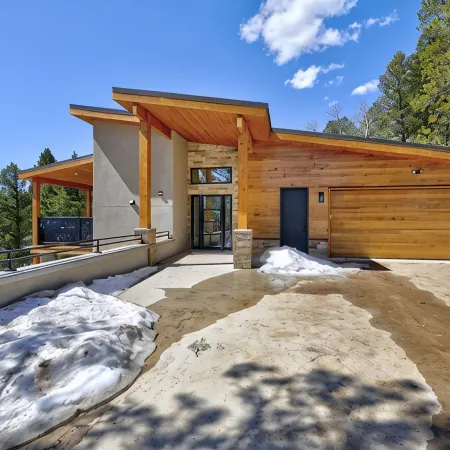 Breathtaking Views, Indoor/Outdoor Linear Fireplace, Sauna