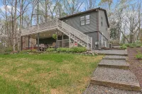 Waterfront Home - Hot Tub, Dock, Fire Pit, Boat - Balkoner