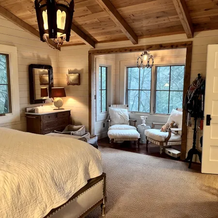 Luxury Lake Rabun Cabin - restored lakefront w/ stunning views fr/every room!